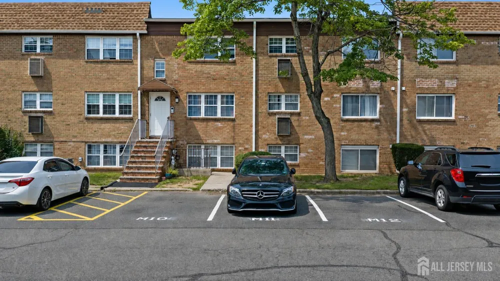 395 College Drive Edison, NJ 08817