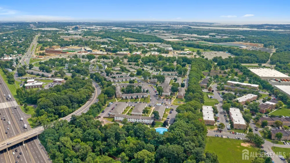 395 College Drive Edison, NJ 08817