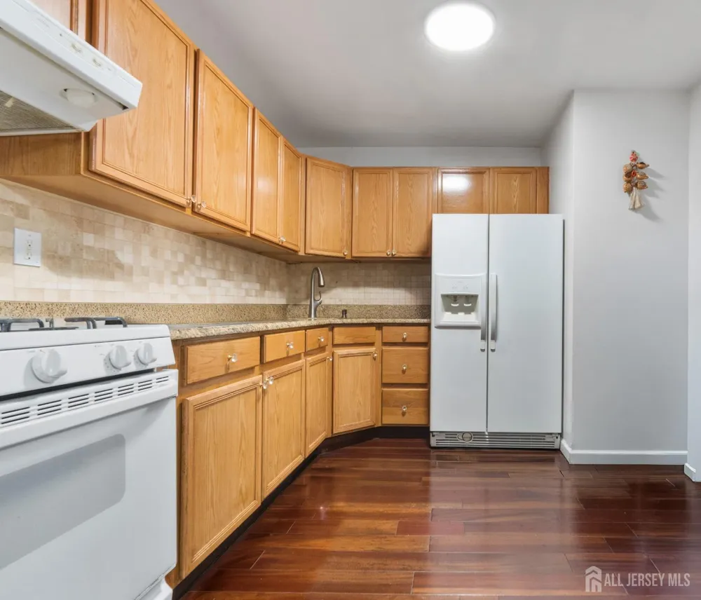 395 College Drive Edison, NJ 08817