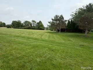 28351 Aspen Boulevard Flat Rock City, MI 48134