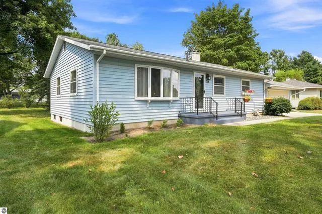 714 Sunset Lane Cadillac City, MI 49601