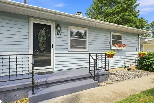 714 Sunset Lane Cadillac City, MI 49601
