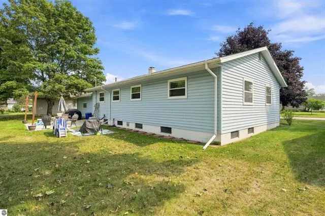 714 Sunset Lane Cadillac City, MI 49601
