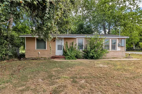 1100 W 17th Street