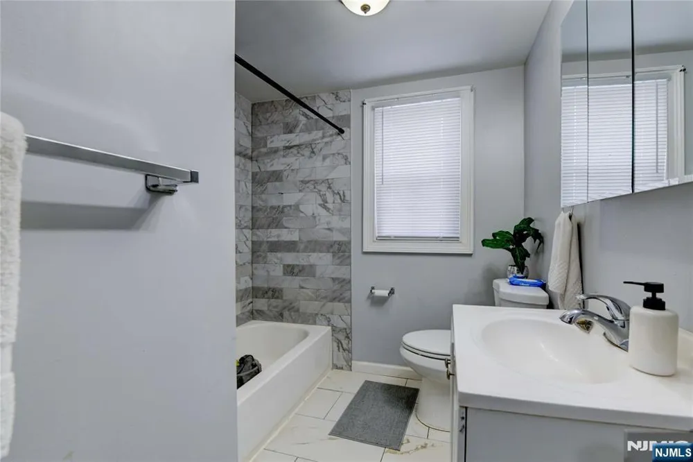188 Pennington Street Newark, NJ 07105