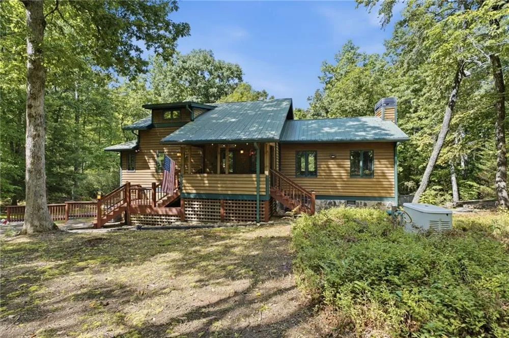 39 Brenary Drive Lakemont, GA 30552