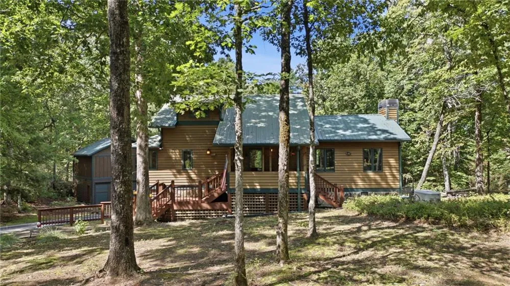 39 Brenary Drive Lakemont, GA 30552