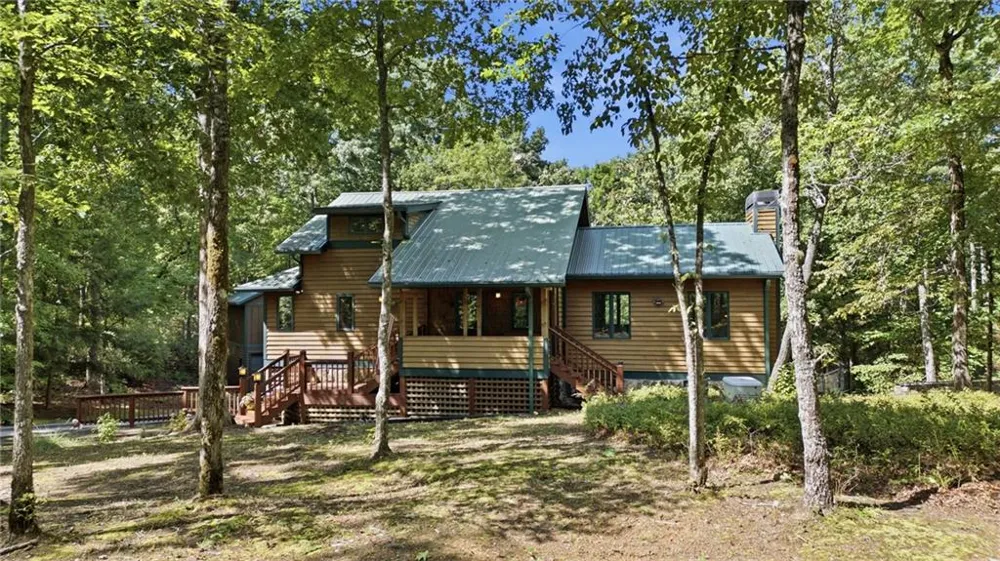 39 Brenary Drive Lakemont, GA 30552