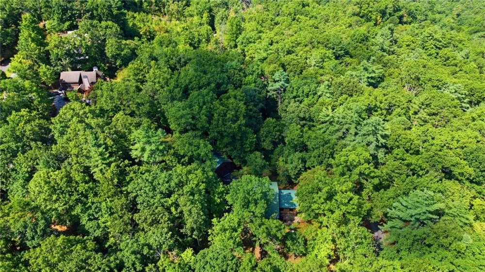 39 Brenary Drive Lakemont, GA 30552