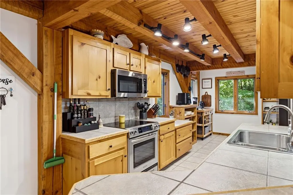 39 Brenary Drive Lakemont, GA 30552
