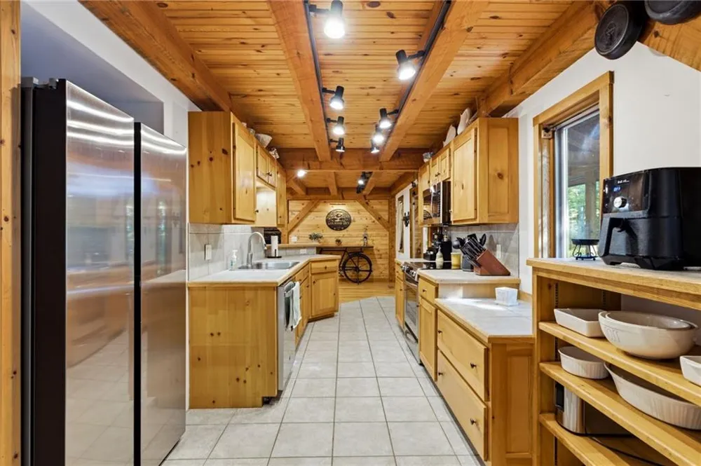 39 Brenary Drive Lakemont, GA 30552