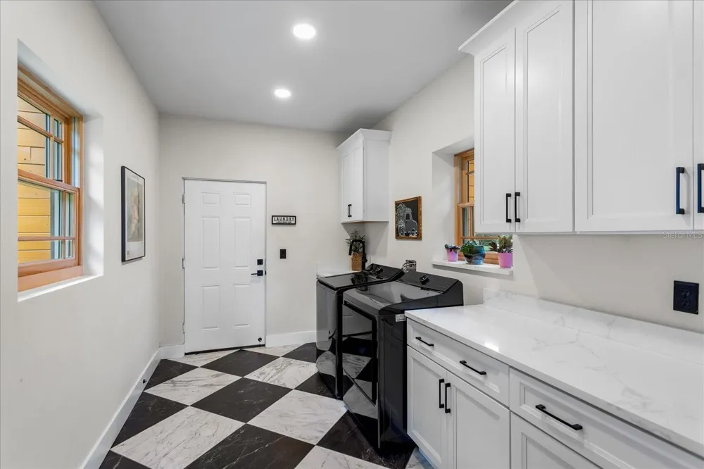 5208 EFFIE DRIVE Apopka, FL 32712