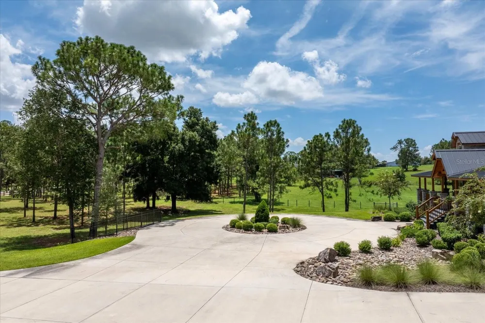 5208 EFFIE DRIVE Apopka, FL 32712