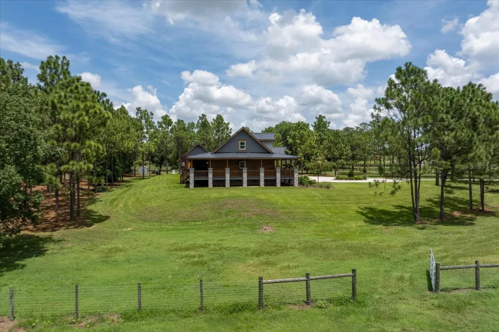 5208 EFFIE DRIVE Apopka, FL 32712