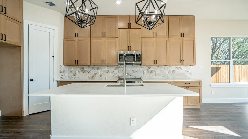 5702 Barkridge Drive Granbury, TX 76048