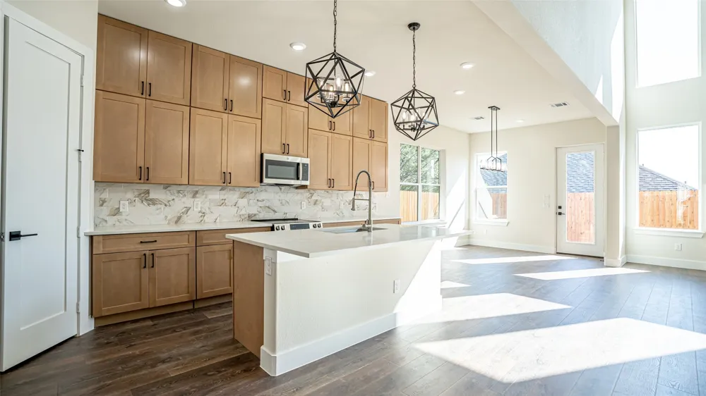 5702 Barkridge Drive Granbury, TX 76048