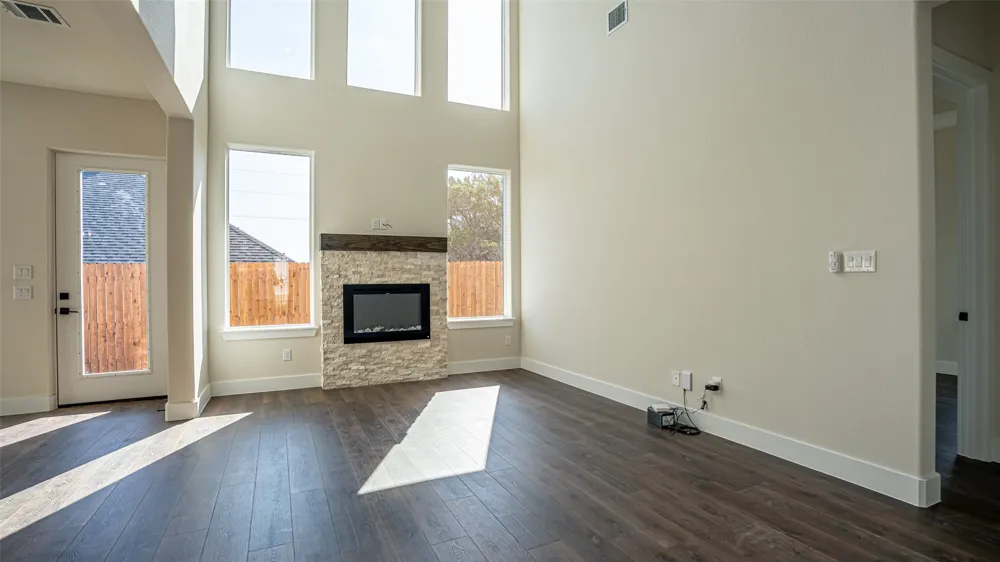 5702 Barkridge Drive Granbury, TX 76048