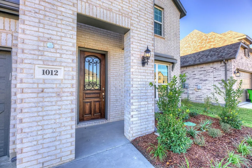 1012 Rosebay Drive Justin, TX 76247