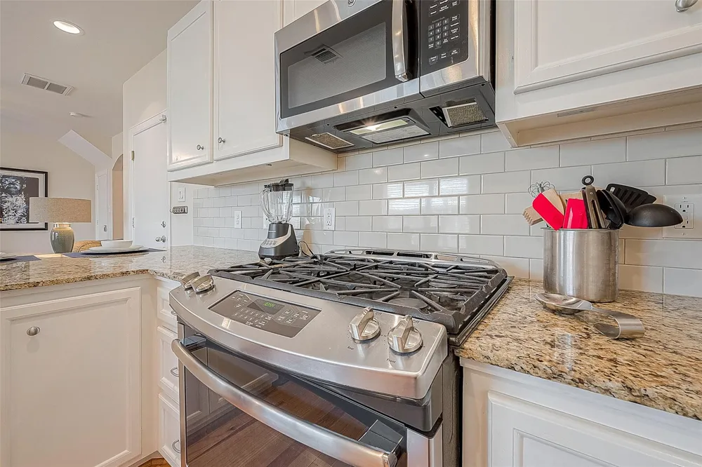 3733 Main Poplar Drive Houston, TX 77025