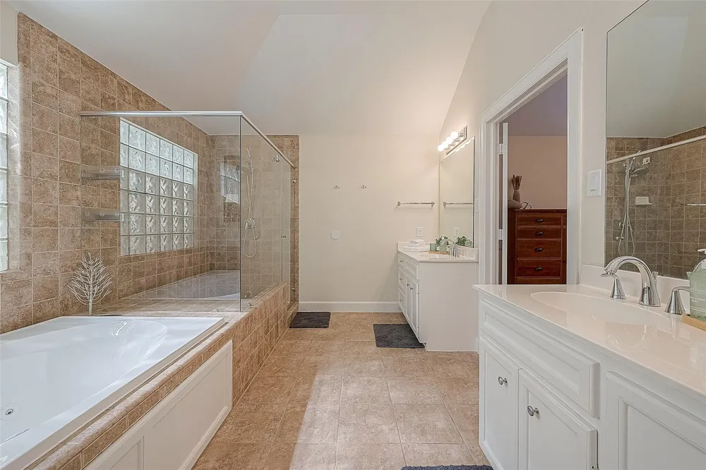 3733 Main Poplar Drive Houston, TX 77025