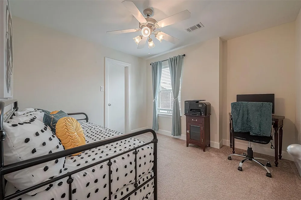 3733 Main Poplar Drive Houston, TX 77025