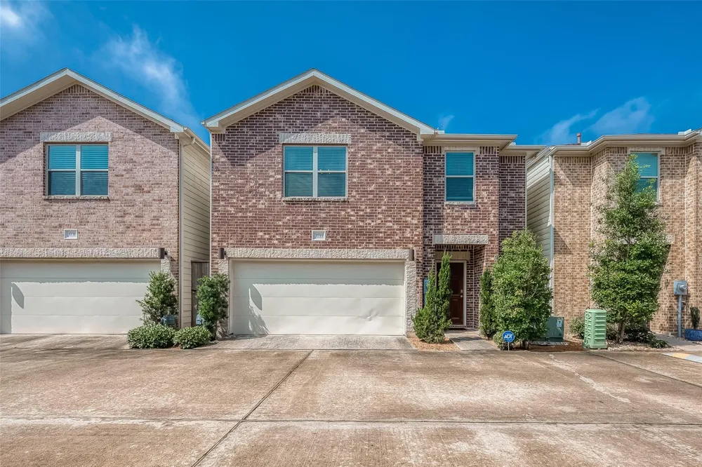 3733 Main Poplar Drive Houston, TX 77025