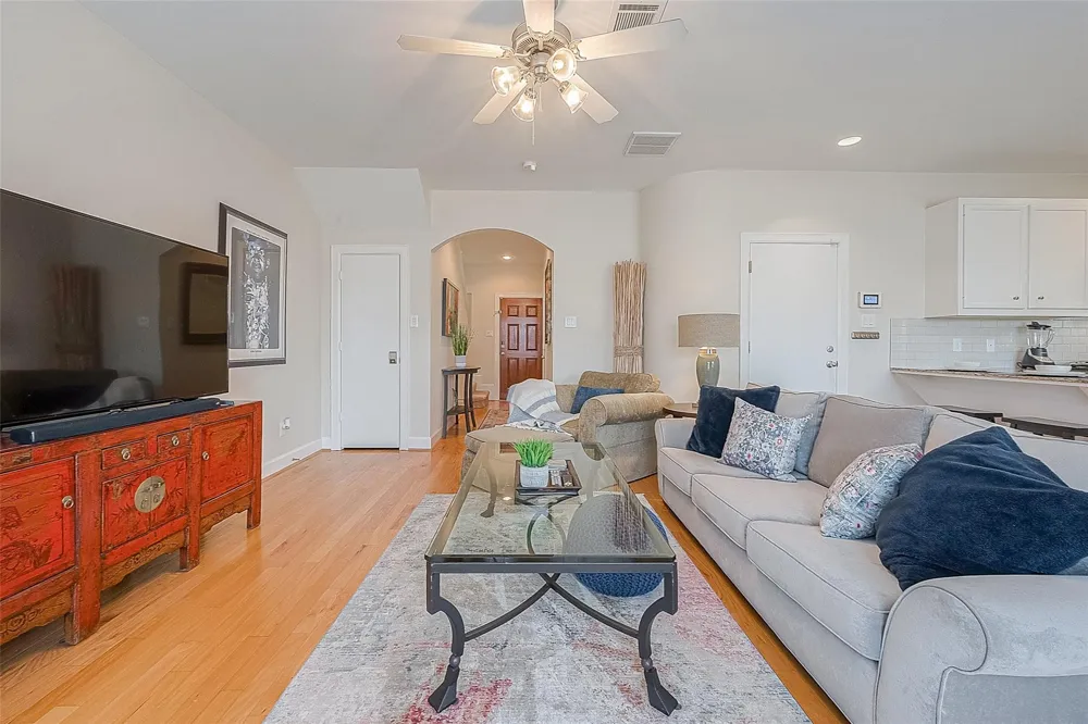 3733 Main Poplar Drive Houston, TX 77025