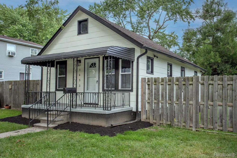 1453 Camden Street Ferndale City, MI 48220