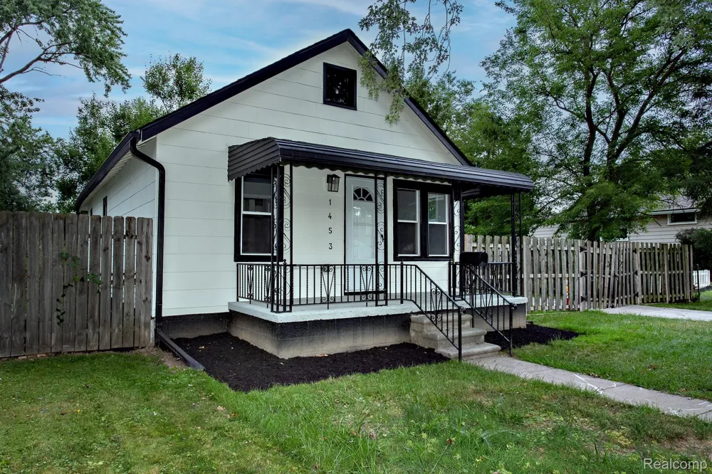 1453 Camden Street Ferndale City, MI 48220