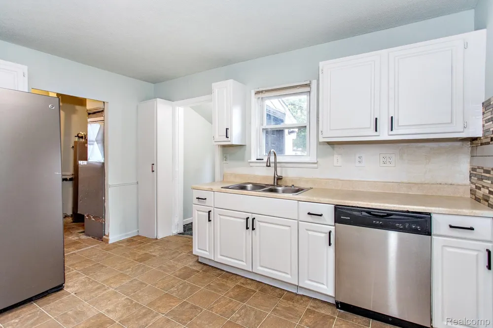 1453 Camden Street Ferndale City, MI 48220