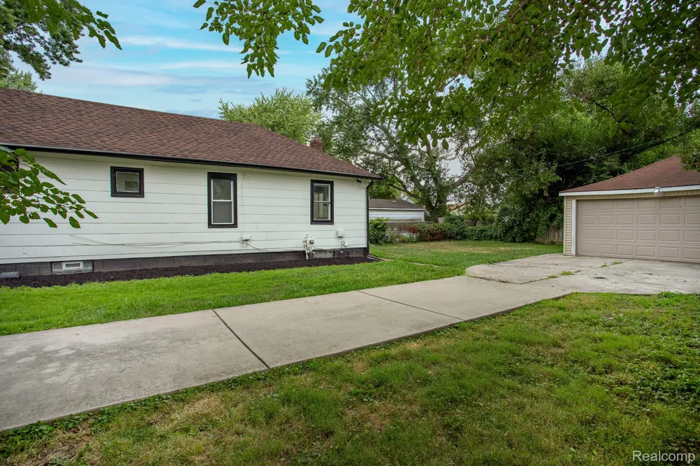 1453 Camden Street Ferndale City, MI 48220