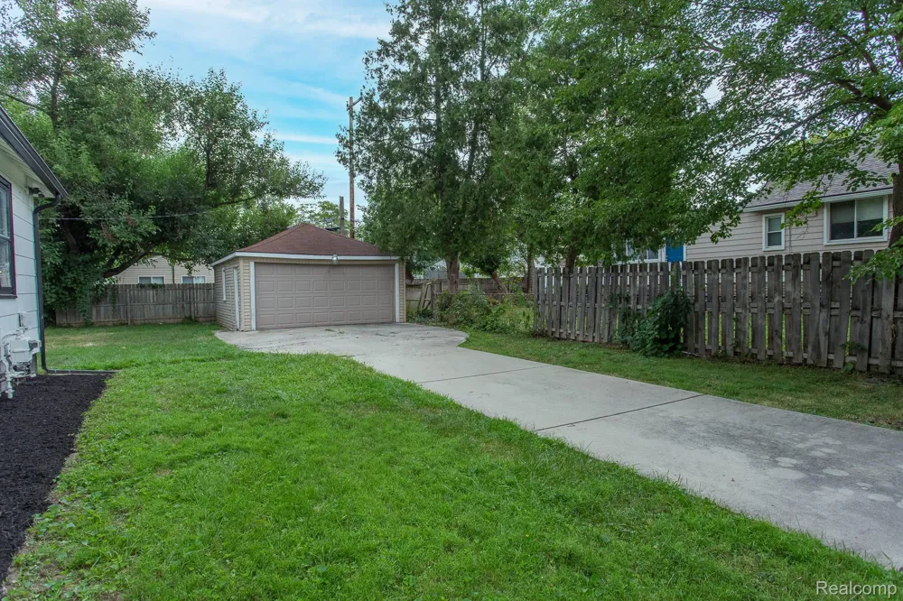 1453 Camden Street Ferndale City, MI 48220