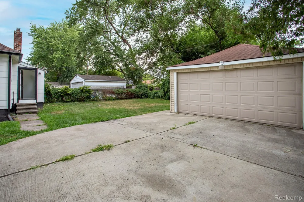 1453 Camden Street Ferndale City, MI 48220