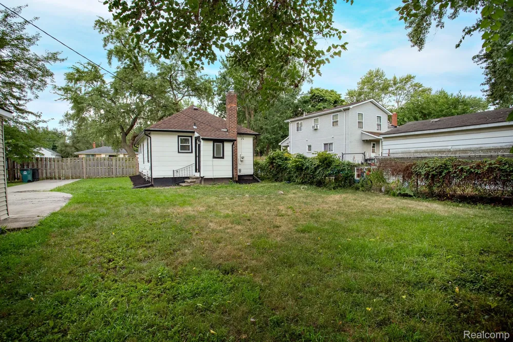 1453 Camden Street Ferndale City, MI 48220