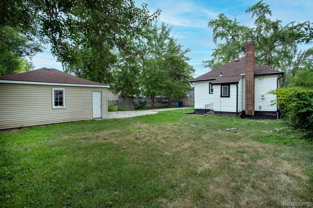 1453 Camden Street Ferndale City, MI 48220