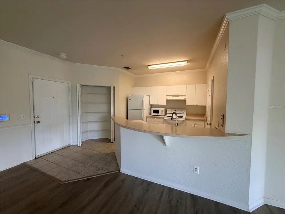 3621 CONROY ROAD #732 Orlando, FL 32839