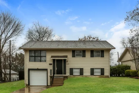 917 Montclair Drive