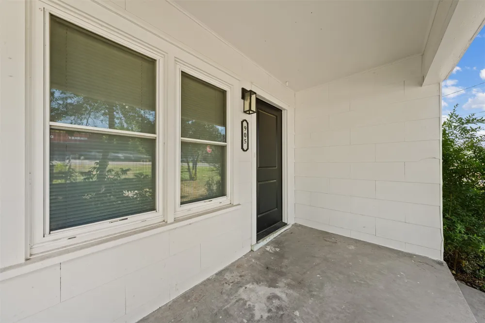 903 E Avenue C Valley Mills, TX 76689