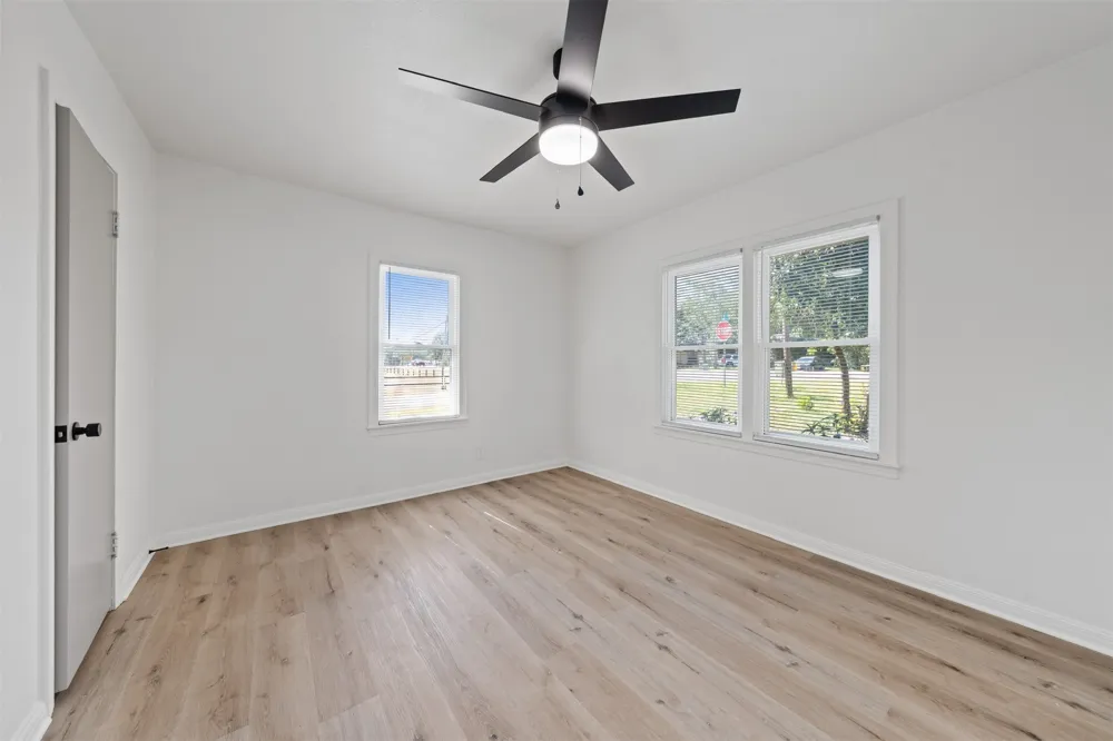 903 E Avenue C Valley Mills, TX 76689