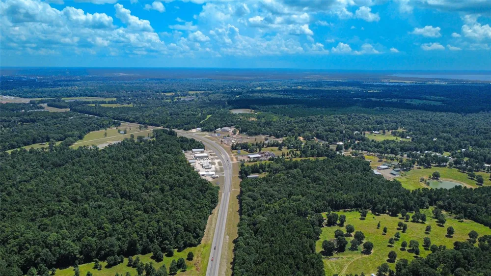 6400 Us Highway 190 W Livingston, TX 77351