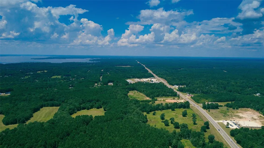 6400 Us Highway 190 W Livingston, TX 77351