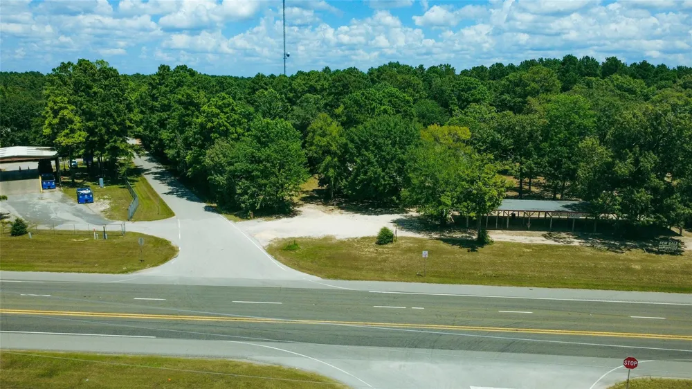 6400 Us Highway 190 W Livingston, TX 77351