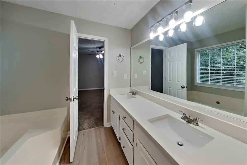 4602 Shay Terrace Buford, GA 30519