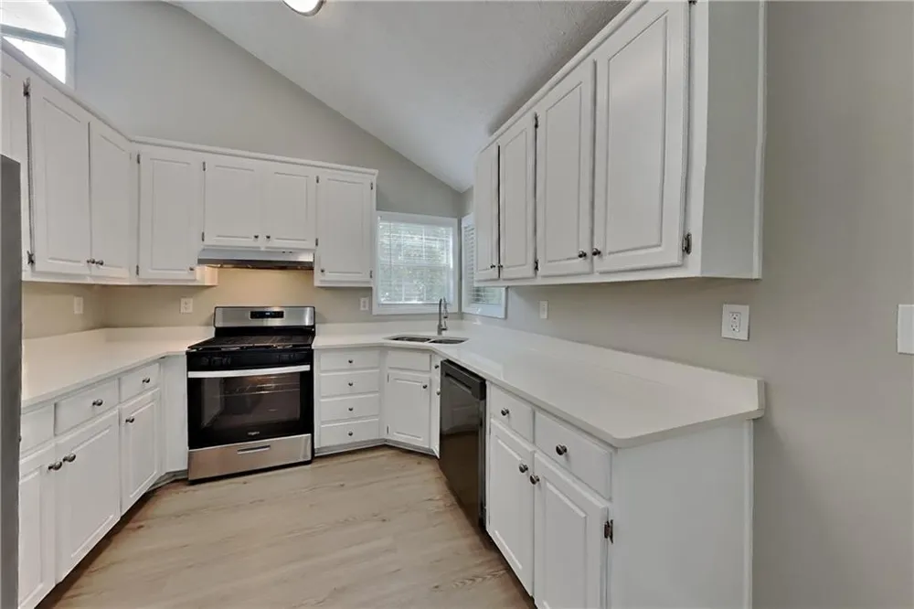 4602 Shay Terrace Buford, GA 30519