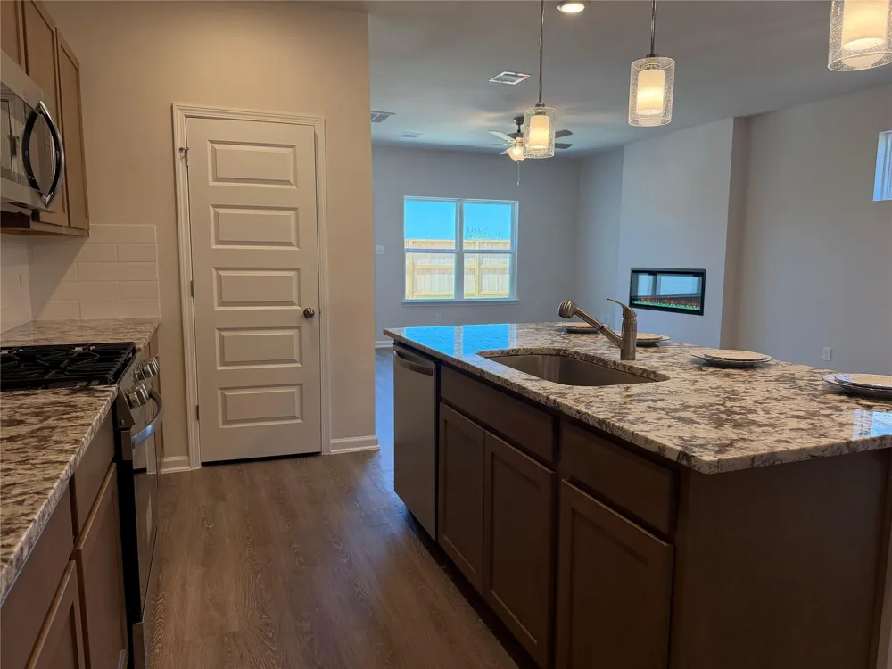 336 Palero Path Brookshire, TX 77423