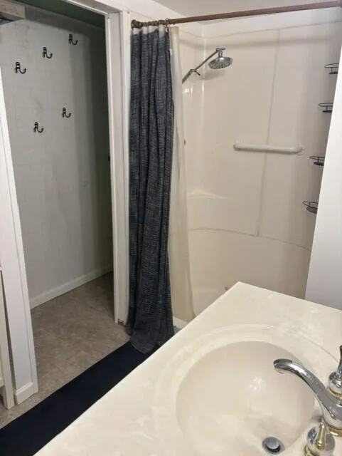 1262 W Langeland Avenue Muskegon, MI 49442