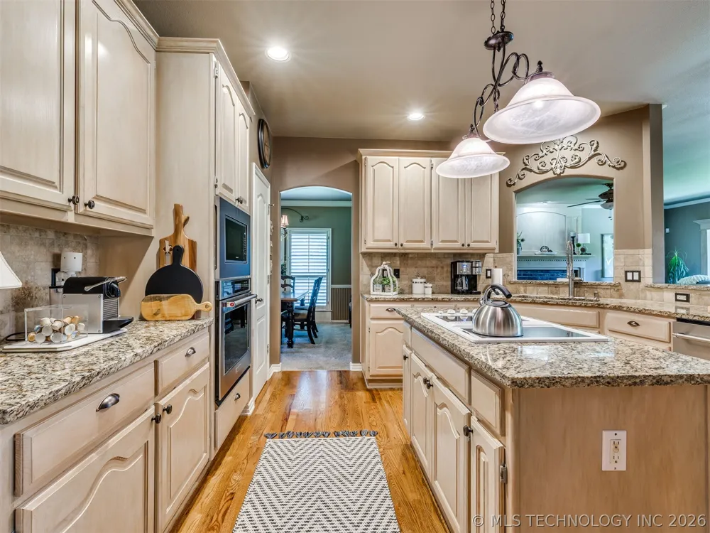 8335 S 70th EastAvenue E Tulsa, OK 74133