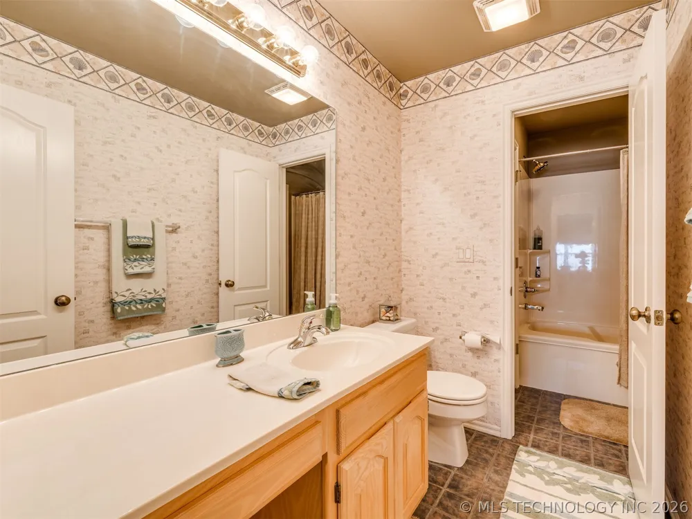 8335 S 70th EastAvenue E Tulsa, OK 74133