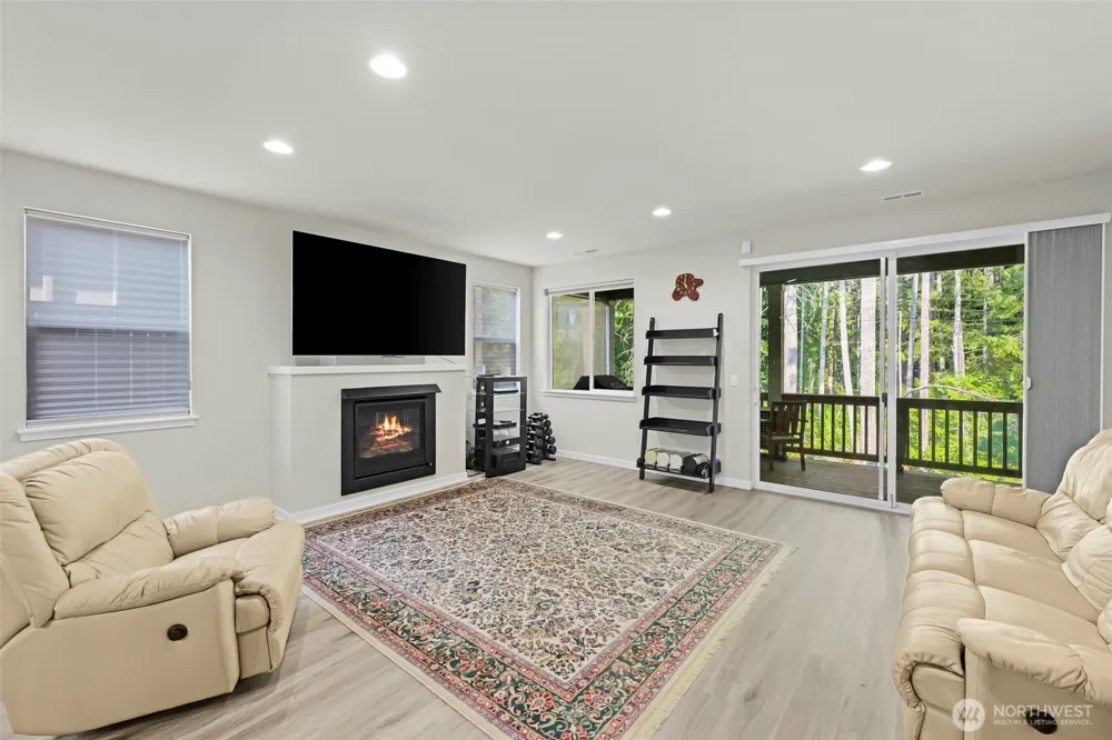 4956 Castleton Road SW Port Orchard, WA 98367