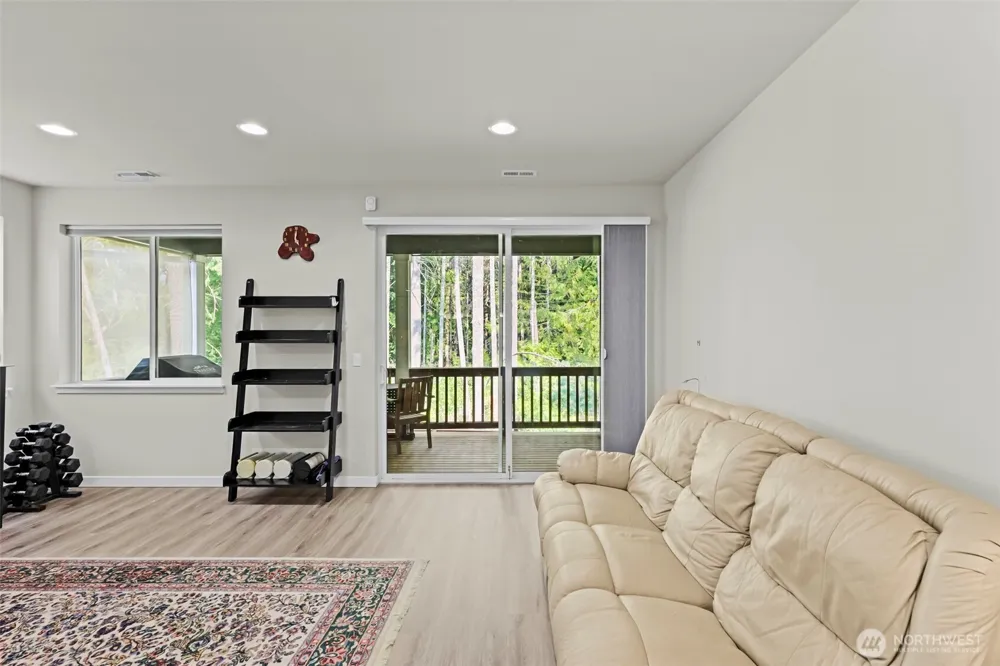 4956 Castleton Road SW Port Orchard, WA 98367